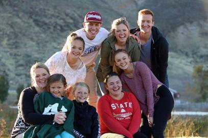 40684642_2508266779214812_9198395573667889152_n